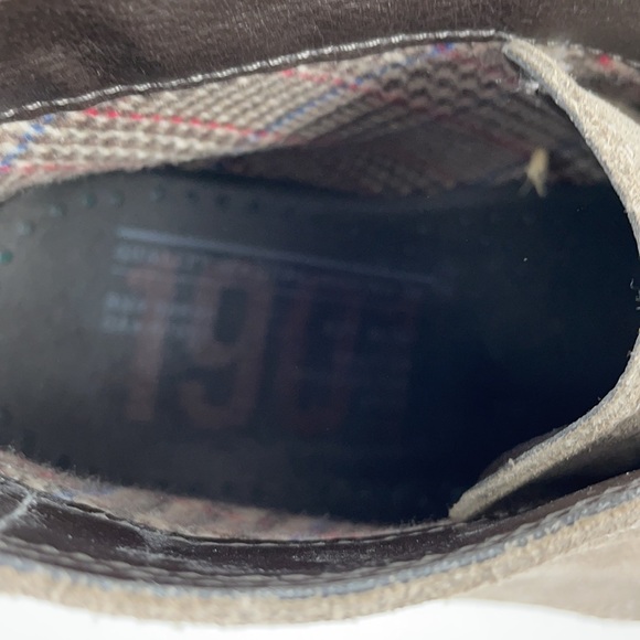 1901 Chukka Boots NWOT - Picture 6 of 8